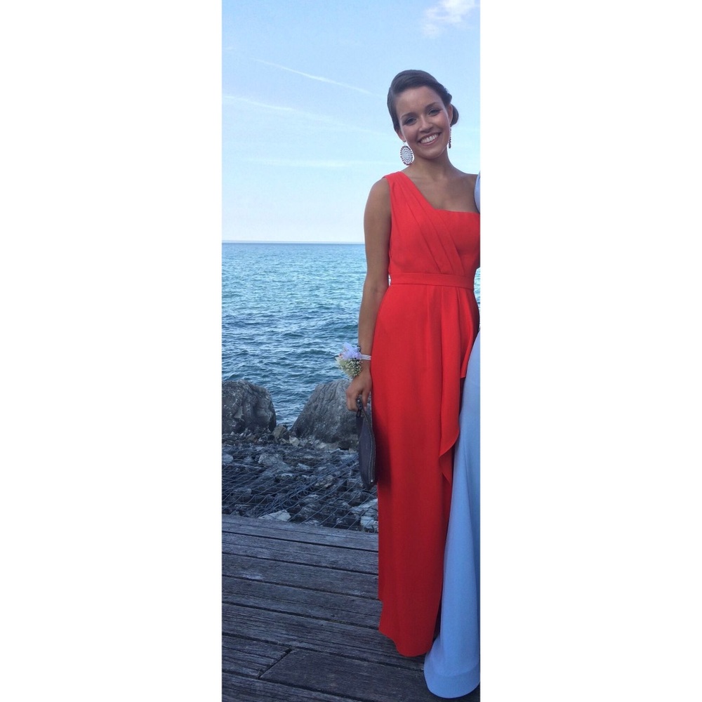 BCBG Maxazria Red One-Shoulder Gown